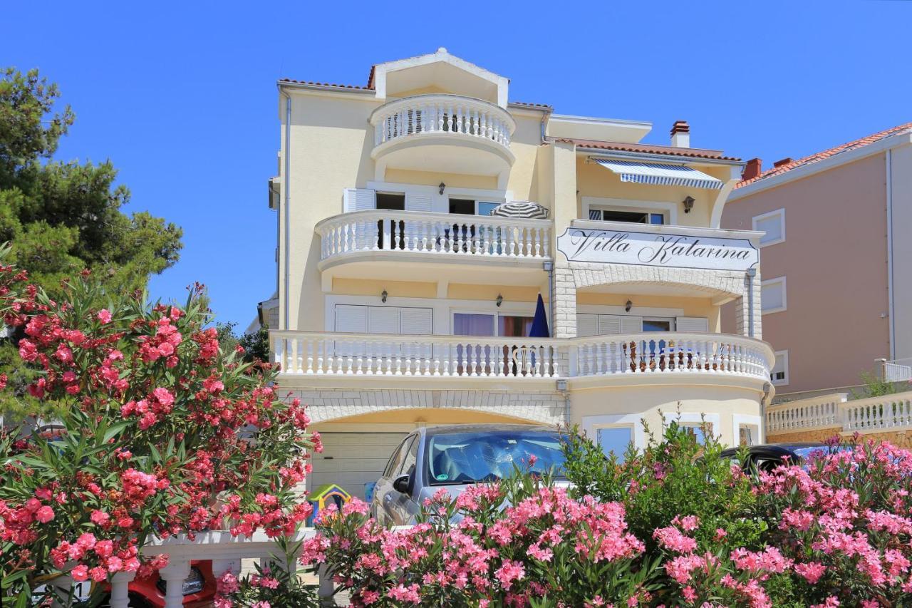 Family Friendly Seaside Apartments Brodarica, Sibenik - 15270 ภายนอก รูปภาพ