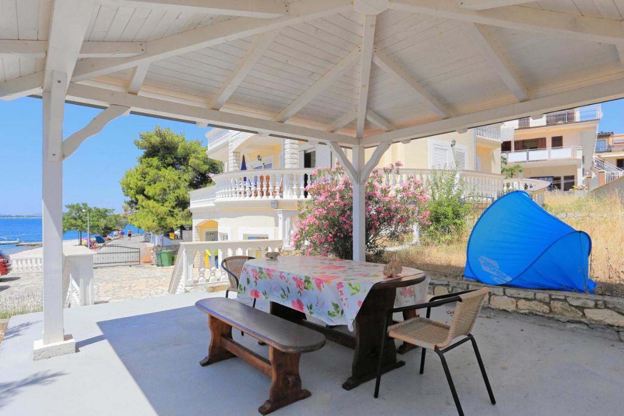 Family Friendly Seaside Apartments Brodarica, Sibenik - 15270 ภายนอก รูปภาพ