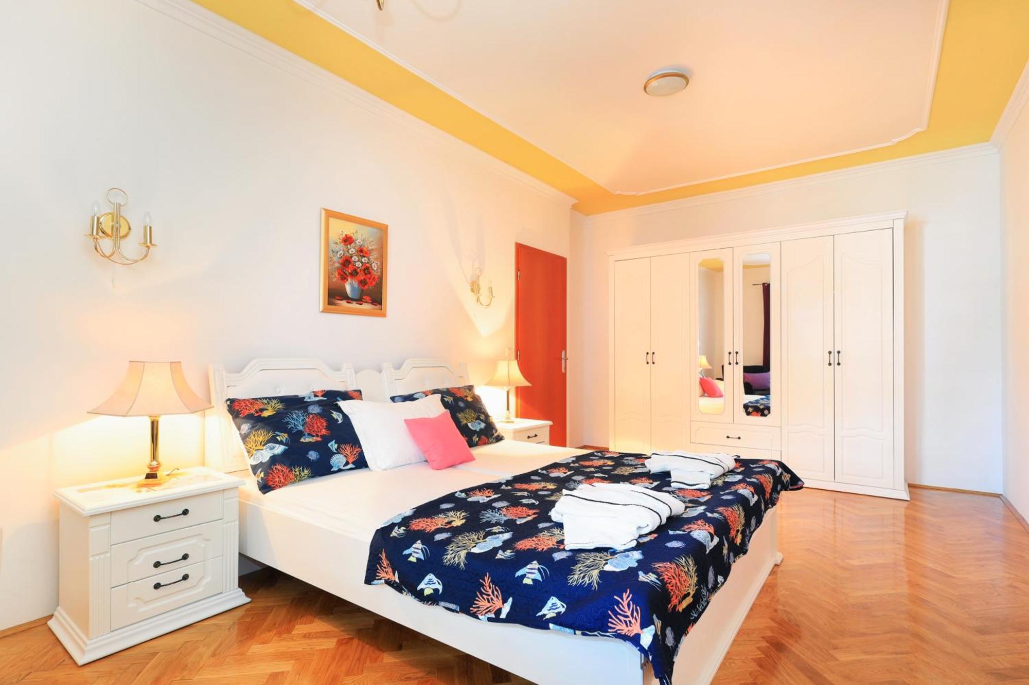 Family Friendly Seaside Apartments Brodarica, Sibenik - 15270 ห้อง รูปภาพ